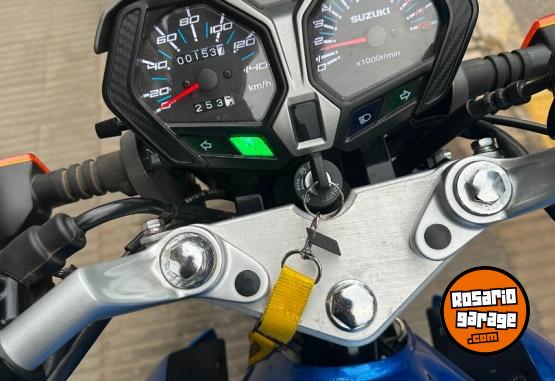 Motos - Suzuki GSX 2024 Nafta 200Km - En Venta