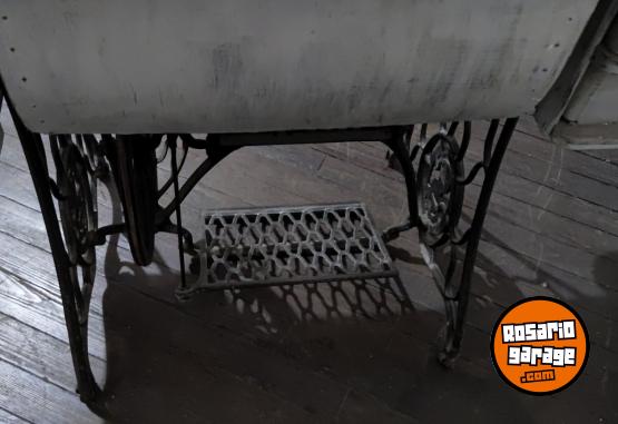 Otros - Maquina de coser - En Venta