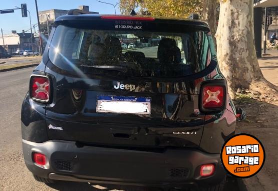 Camionetas - Jeep Renegade 2022 Nafta 65000Km - En Venta