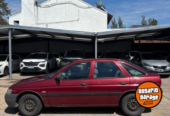 Autos - Ford Escort 1.8 2000 Nafta 111111Km - En Venta