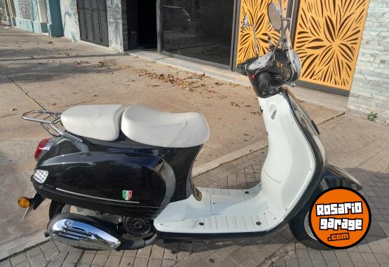 Motos - Motomel Strato Euro 150 2023 Nafta 1500Km - En Venta
