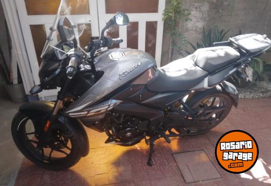 Motos - Bajaj Rauser NS 200. 2023 Nafta 5600Km - En Venta