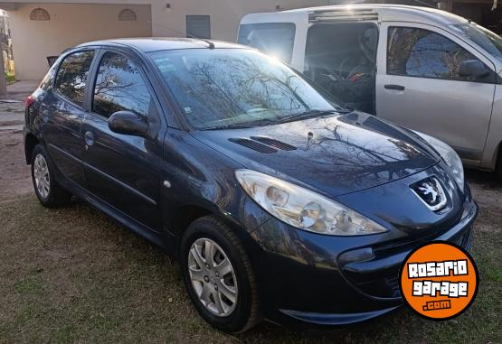 Autos - Peugeot 207 2012 Nafta 99800Km - En Venta