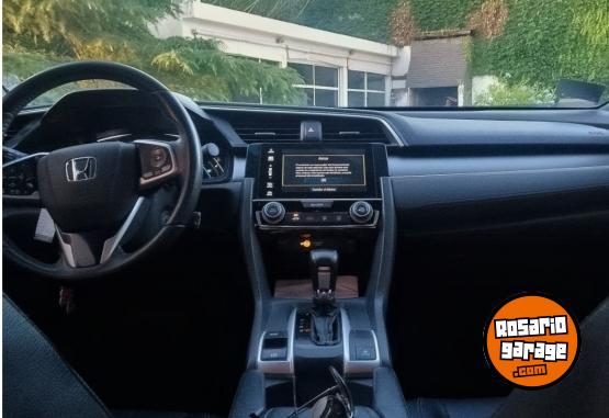 Autos - Honda Civic exl CVT 2017 Nafta 99000Km - En Venta