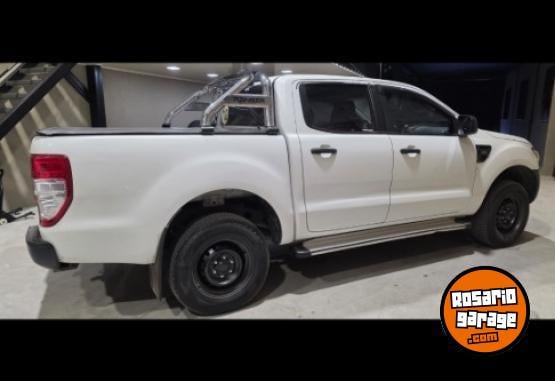 Camionetas - Ford Ranger 2015 Diesel 180000Km - En Venta