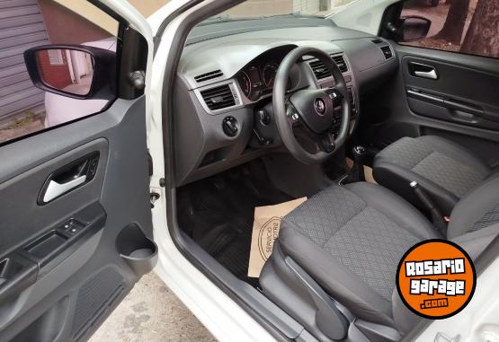 Autos - Volkswagen Suran 2016 Nafta 180000Km - En Venta