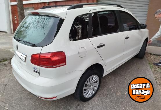 Autos - Volkswagen Suran 2016 Nafta 180000Km - En Venta
