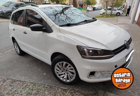 Autos - Volkswagen Suran 2016 Nafta 180000Km - En Venta