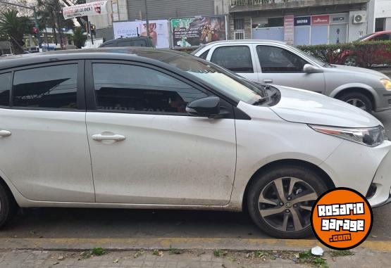 Autos - Toyota Yaris 5 puertas XLS Pack 2022 Nafta 82000Km - En Venta
