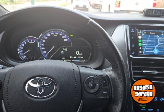 Autos - Toyota Yaris 5 puertas XLS Pack 2022 Nafta 82000Km - En Venta