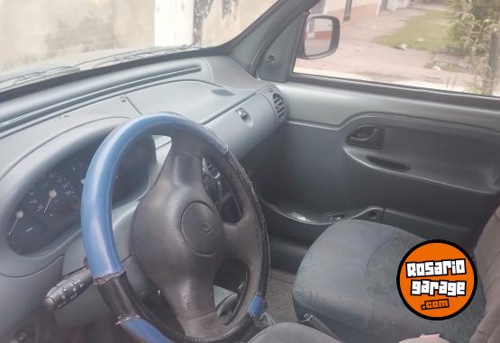 Utilitarios - Renault Kangoo 1999 Nafta 120000Km - En Venta