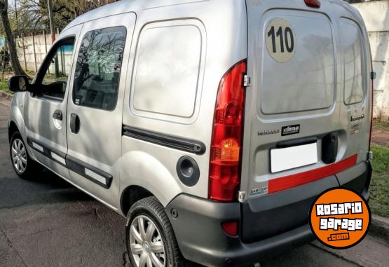 Utilitarios - Renault Kangoo 2017 Nafta 253000Km - En Venta