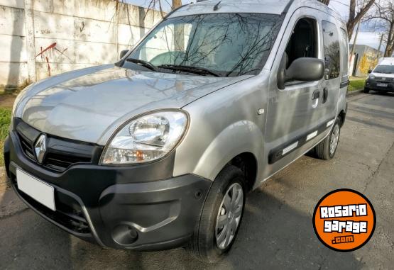 Utilitarios - Renault Kangoo 2017 Nafta 253000Km - En Venta