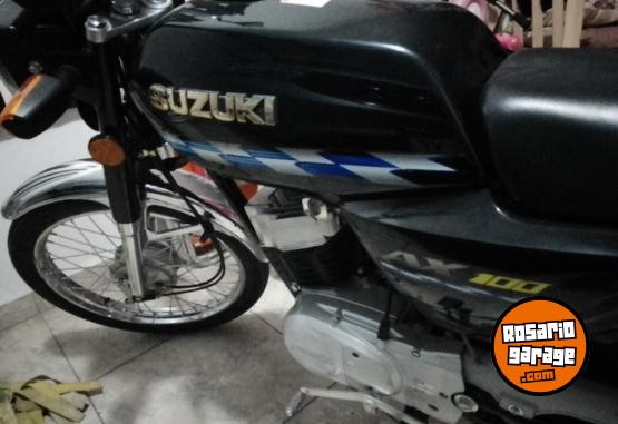 Motos - Suzuki Ax100 2025 Nafta 1450Km - En Venta