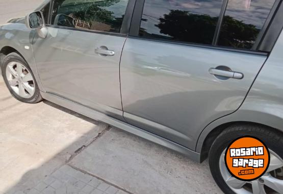 Autos - Nissan Tiida 2014 Nafta 152000Km - En Venta