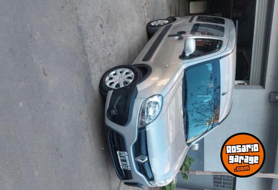 Utilitarios - Renault Kangoo 2015 GNC 175000Km - En Venta