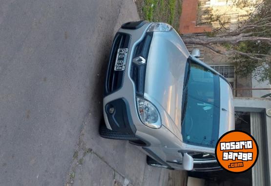 Utilitarios - Renault Kangoo 2015 GNC 175000Km - En Venta