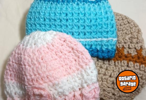 Art�culos para beb� - Escarpines y gorritos tejidos - En Venta