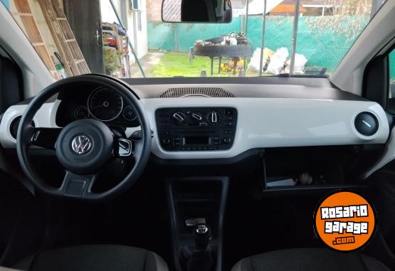 Autos - Volkswagen Up! High 2015 Nafta 64000Km - En Venta
