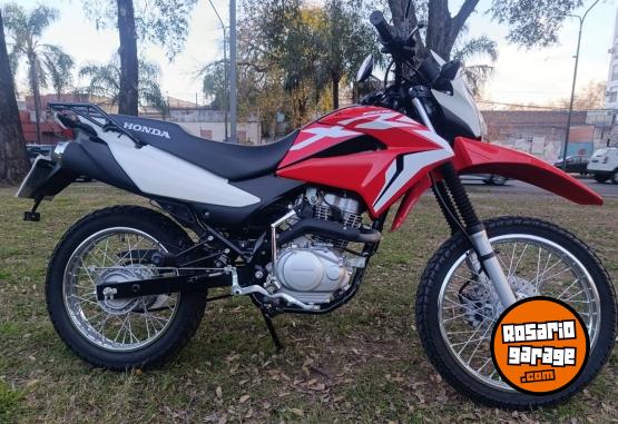 Motos - Honda Xr 2024 Nafta 2815Km - En Venta