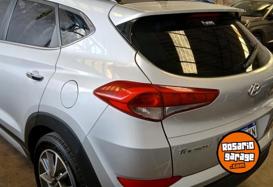 Camionetas - Hyundai TUCSON 2.0 PREMIUM 4X4 2018 Nafta 127000Km - En Venta