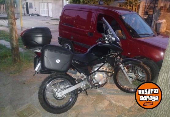 Motos - Honda Falcon 2016 Nafta 20000Km - En Venta