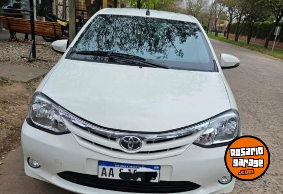 Autos - Toyota etios xls 1.5 6m/t 2017 Nafta 106000Km - En Venta