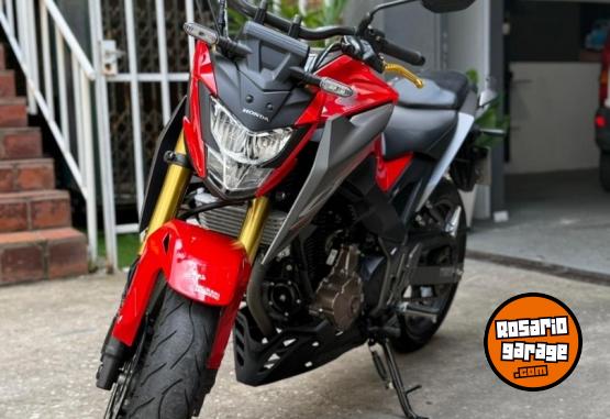 Motos - Honda Cb300 2024 Nafta 7000Km - En Venta