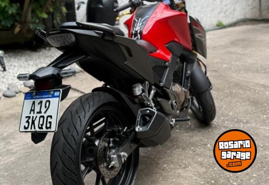 Motos - Honda Cb300 2024 Nafta 7000Km - En Venta