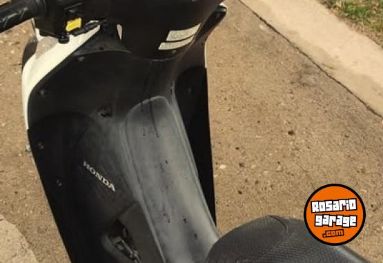 Motos - Honda Biz 2015 Nafta 60000Km - En Venta
