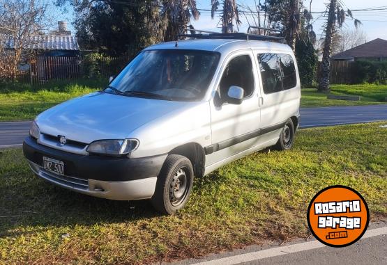 Utilitarios - Peugeot Patagonica 2001 Diesel 230000Km - En Venta