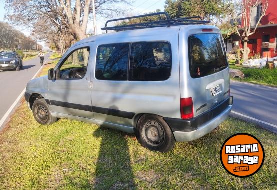 Utilitarios - Peugeot Patagonica 2001 Diesel 230000Km - En Venta