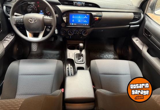 Camionetas - Toyota HILUX DX 4x4 2026 Diesel 3Km - En Venta