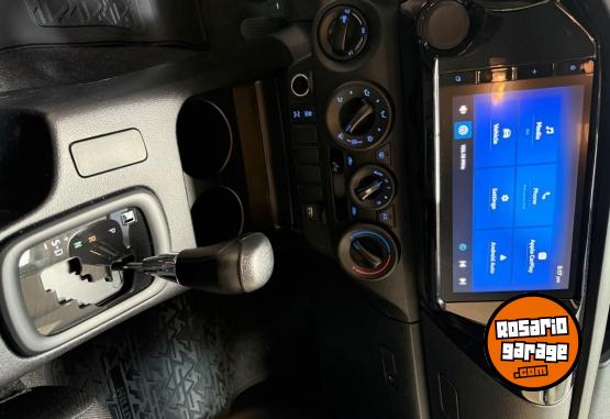 Camionetas - Toyota HILUX DX 4x4 2026 Diesel 3Km - En Venta