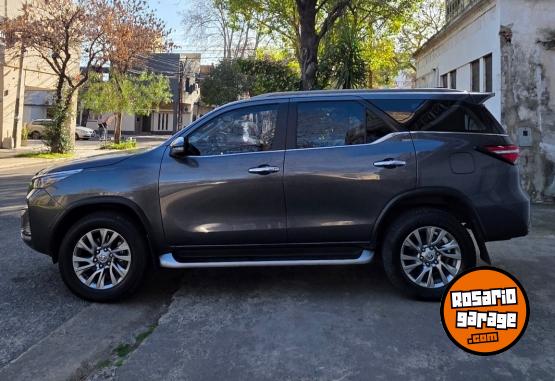 Camionetas - Toyota SW4 SRX 2023 Nafta 135000Km - En Venta