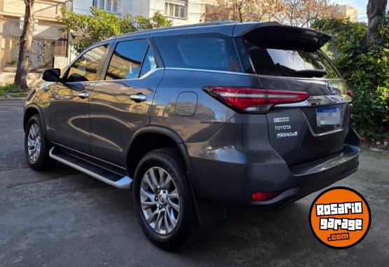 Camionetas - Toyota SW4 SRX 2023 Nafta 135000Km - En Venta