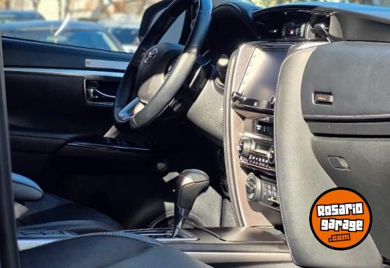 Camionetas - Toyota SW4 SRX 2023 Nafta 135000Km - En Venta