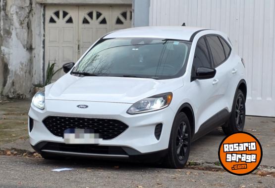 Camionetas - Ford Kuga 2020 Electrico / Hibrido 135000Km - En Venta