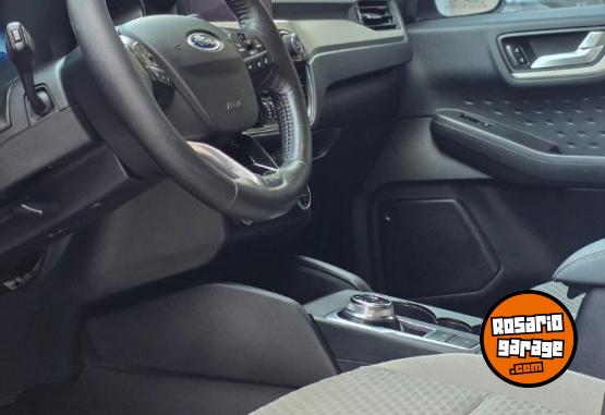 Camionetas - Ford Kuga 2020 Electrico / Hibrido 135000Km - En Venta