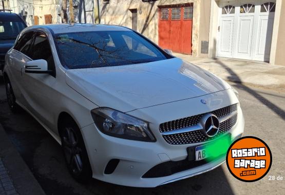 Autos - Mercedes Benz A200 urban 2017 Nafta 78000Km - En Venta