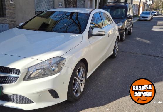 Autos - Mercedes Benz A200 urban 2017 Nafta 78000Km - En Venta