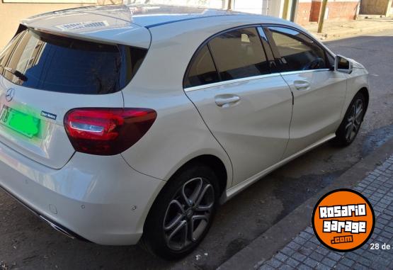 Autos - Mercedes Benz A200 urban 2017 Nafta 78000Km - En Venta