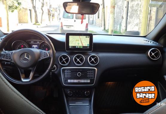 Autos - Mercedes Benz A200 urban 2017 Nafta 78000Km - En Venta