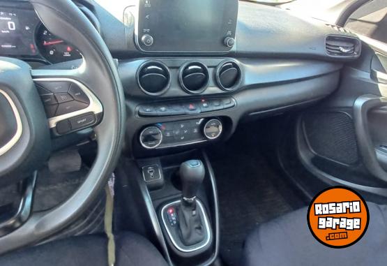 Autos - Fiat CRONOS DRIVE CVT 2023 Nafta 40000Km - En Venta