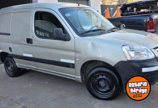 Utilitarios - Peugeot Partner 2012 GNC 150000Km - En Venta