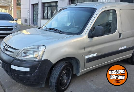 Utilitarios - Peugeot Partner 2012 GNC 150000Km - En Venta