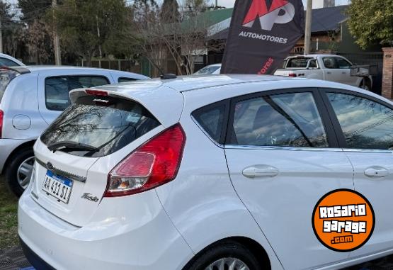 Autos - Ford Fiesta titanium 2016 GNC 163000Km - En Venta