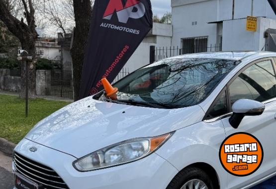 Autos - Ford Fiesta titanium 2016 GNC 163000Km - En Venta