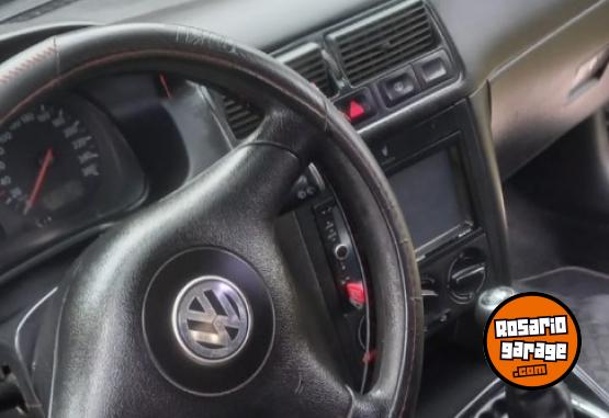 Autos - Volkswagen Golf 2005 Nafta 320000Km - En Venta