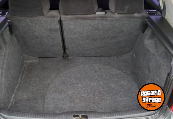 Autos - Volkswagen Golf 2005 Nafta 320000Km - En Venta